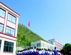  鹤岗卫生学校