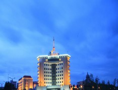  鹤岗市职业技术教育中心