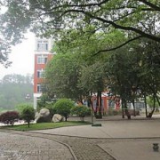 福泉旅游学校