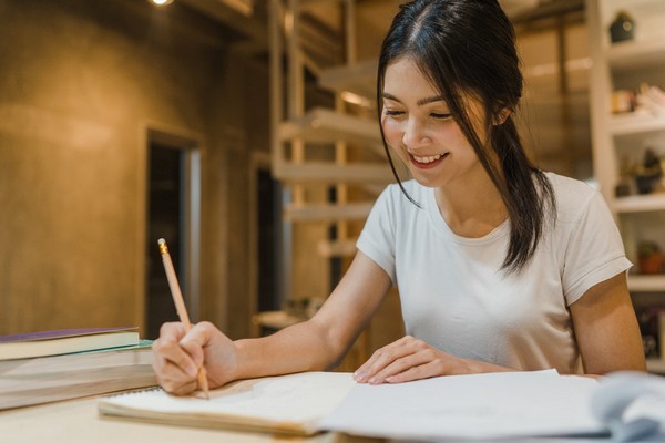 2020年西安医学高等专科学校高职（专科）第一次模拟投档录取分数线