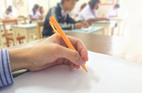 郑州卫生学校2021年多少分能报考