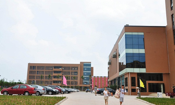  资阳汽车科技职业学校