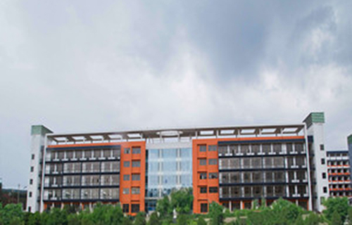  曲靖市农机技术职业学校