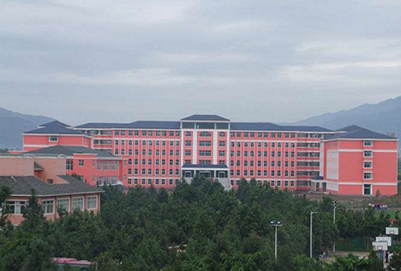  云南工业技师学院