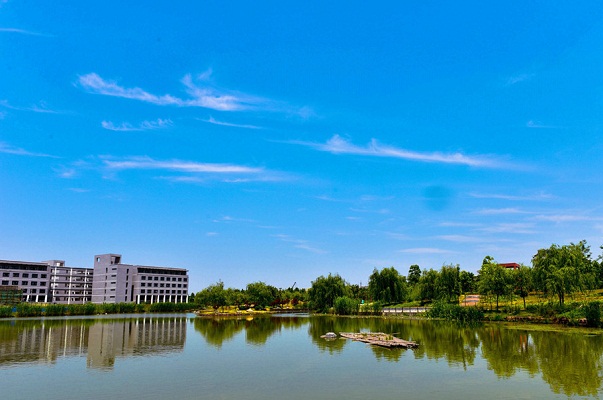  漯河医学高等专科学校