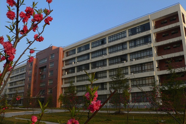  湖南文理学院附属艺术职业学校