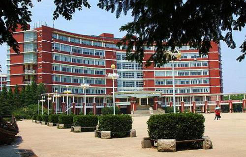  会泽职业技术学校