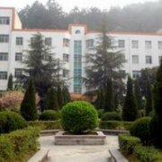  黔南民族卫生学校