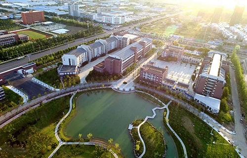  甘肃农垦中等专业学校