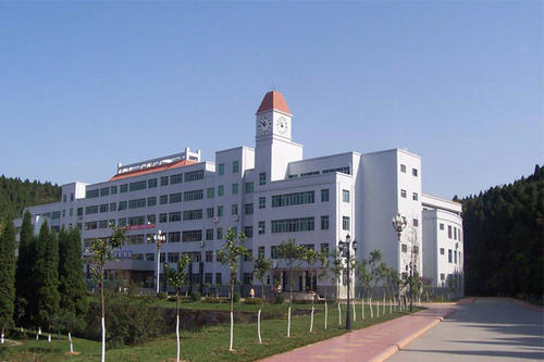  绵阳工程技术学校