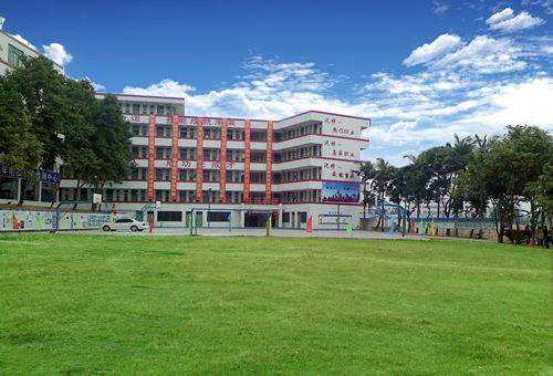  泸州市启明职业技术学校