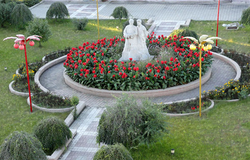  乌鲁木齐护士学校