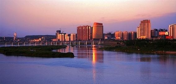  南充市高坪职业高级中学