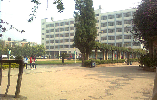  云南省第三化工技工学校