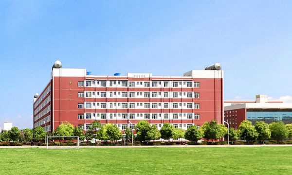  曲靖医学高等专科学校五年制大专