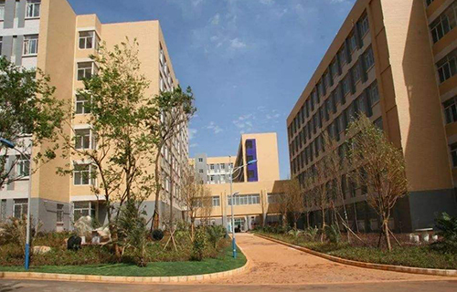  昆明市交通技工学校