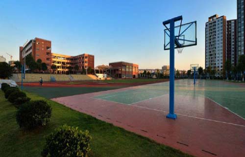  新疆艺术设计学校