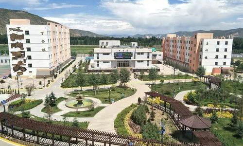  西宁卫生学校