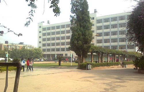  云南省化工高级技工学校