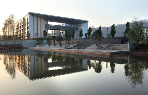  勐腊县农业机械化学校