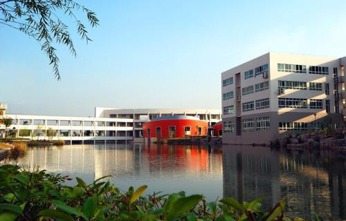  东乡县职业技术学校