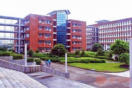  宜宾商业职业中等专业学校