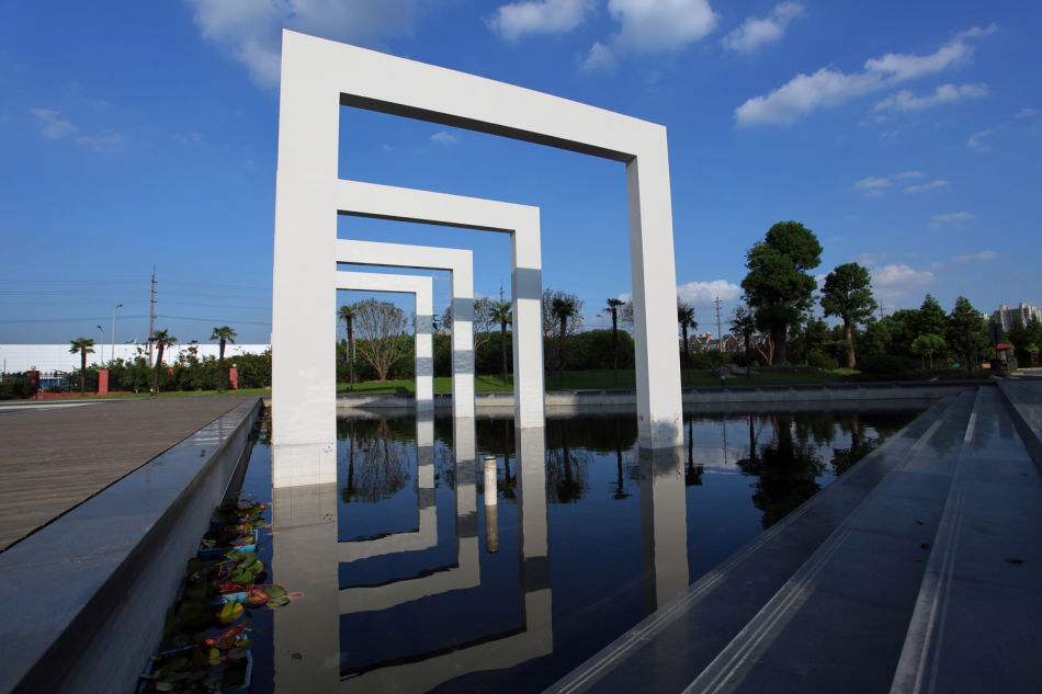  昆明工艺美术学校