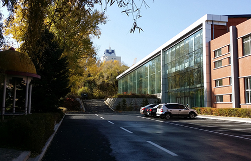  平凉崆峒文武学校