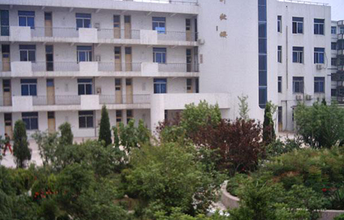  个旧第一职业高级中学