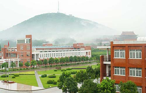  甘南藏族综合专业学校