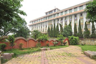  四川省轻工工程学校