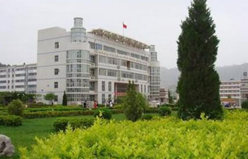  陇南农业学校