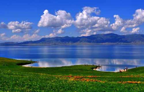  伊犁哈萨克自治区财贸学校