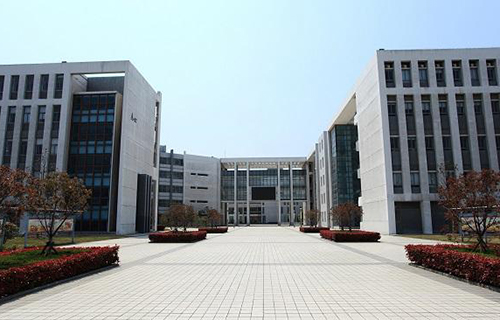  西安市纺织工业技术工人学校