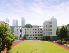 武汉市工业科技学校