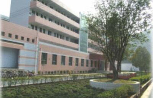  镇巴县兴隆职业中学