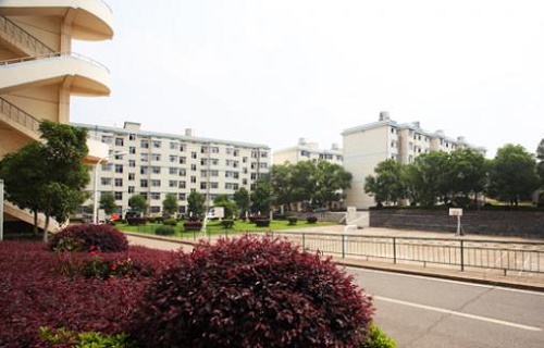  湖南科技职业学院中职部