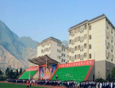  鹰潭市育才学校