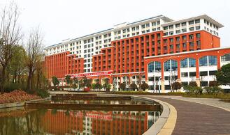  开平区职业技术教育中心