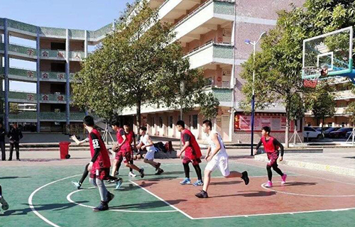  石家庄中原竞技中专学校