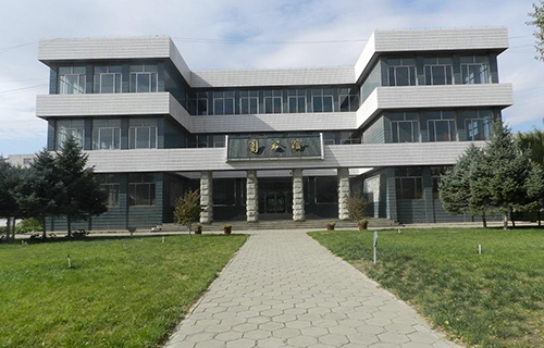  张家口城镇职工中专学校