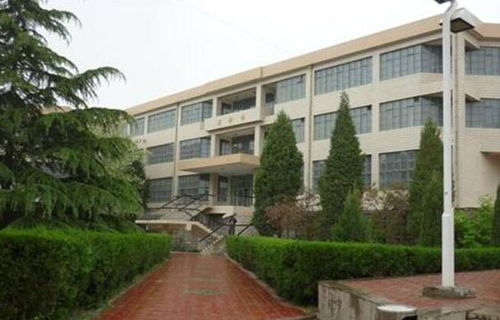  张家口青少年艺术中专学校