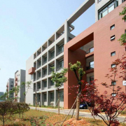  石家庄万搏中等专业学校