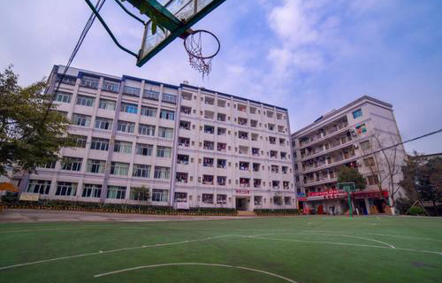  平泉县职业技术教育中心