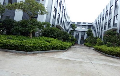  赣州光华职业技术学校