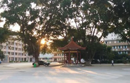  柳州商贸技工学校