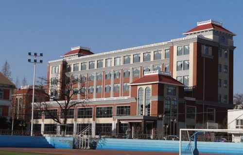  锦州市商贸职业高中