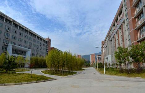  桂林市华兴中等职业技术学校