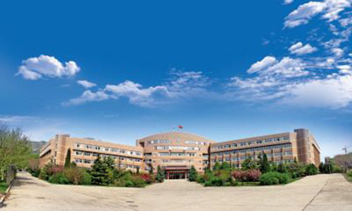  大连开发区技工学校