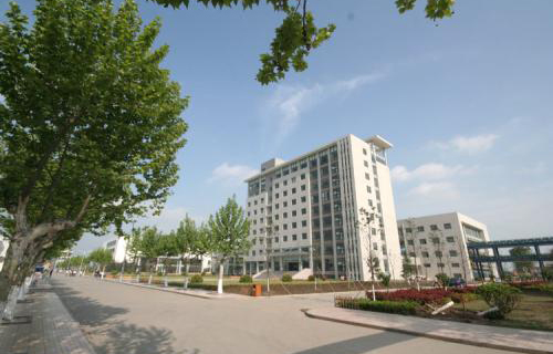  柳州市医药生物工程职业技术学校